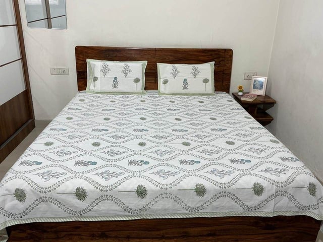 Double Bed XL Jaipuri Cotton Bedsheet, Sage Jaal